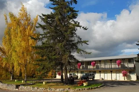 Coachlight Inn Motel