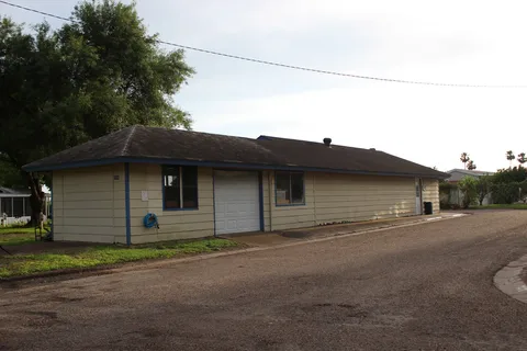 Trophy Gardens RV Resort