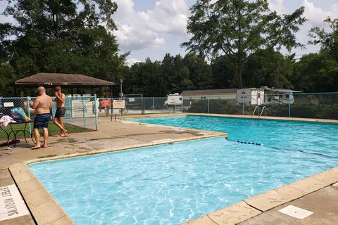 Lake Pines Campground and RV Park