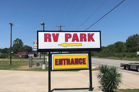 Brazos Trail RV Park - Hearne