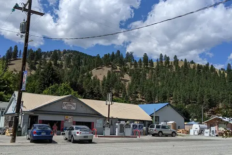 Kozy Kabins And RV Park