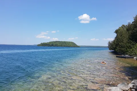 Mindemoya Court Cottages and Campground