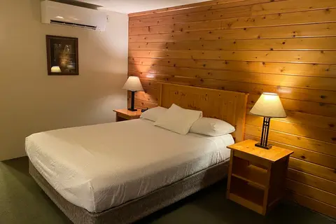Quinalt River Inn