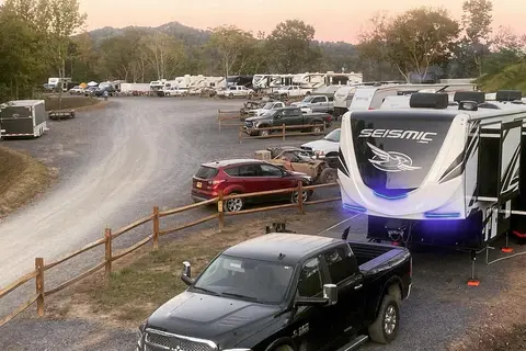 Twin Hollow Campground and Cabins