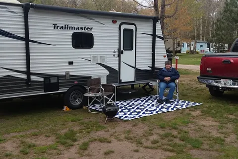 Pine Harbor Campsite