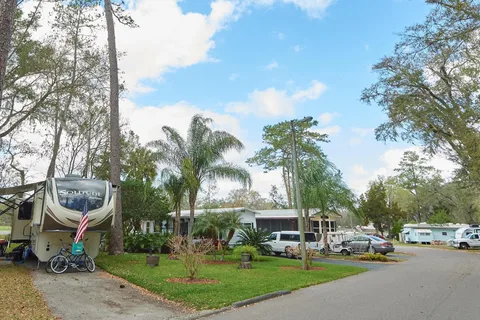Clover Leaf Forest RV Resort