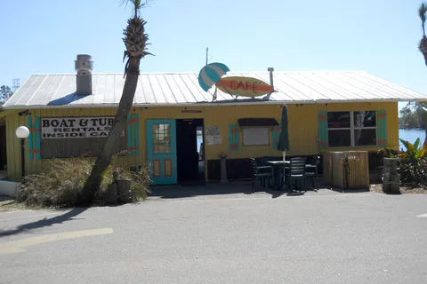Flamingo Lake RV Resort