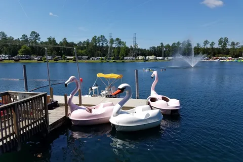 Flamingo Lake RV Resort