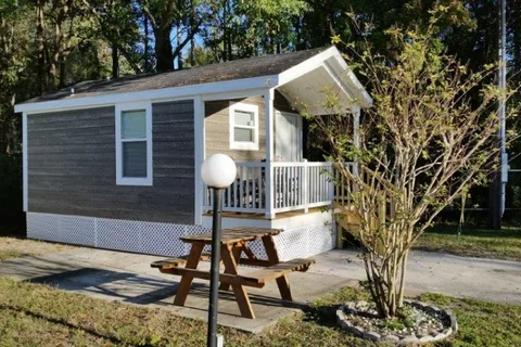 Flamingo Lake RV Resort