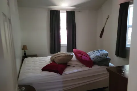 Ocean View Cottage and Campground