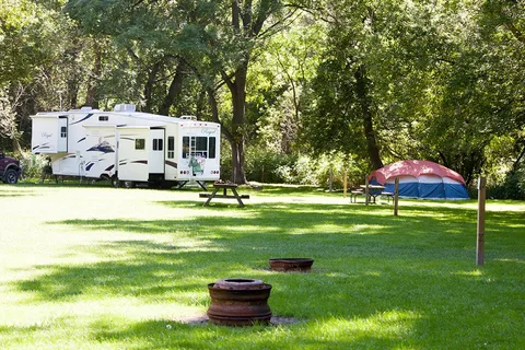 Sun Retreats Cayuga