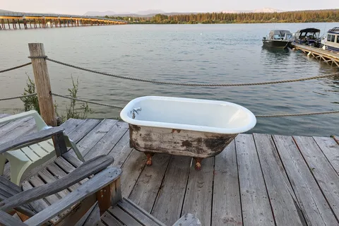 Tagish Lake Campground