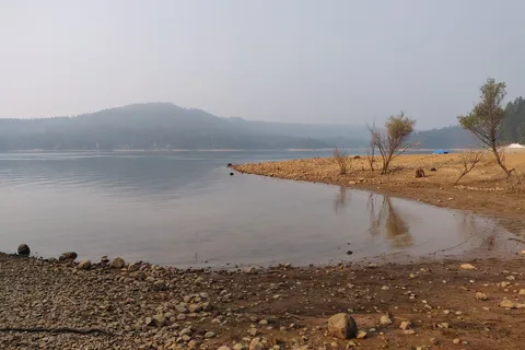 Scotts Flat Lake Resort