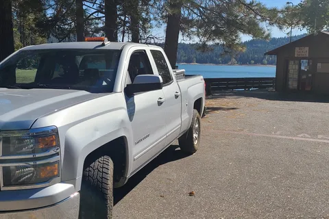 Scotts Flat Lake Resort