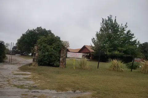 La Mancha Lake Ranch
