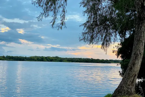 Lake Fayette Park Prairie Park