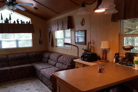 Swansons Motel and Campground