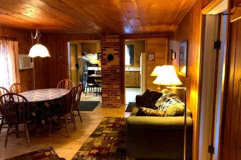 Swansons Motel and Campground