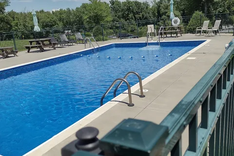 Rivers Edge Cottages and RV Park