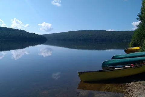 Lac Savane Ouest - Mont Tremblant Provincial Park