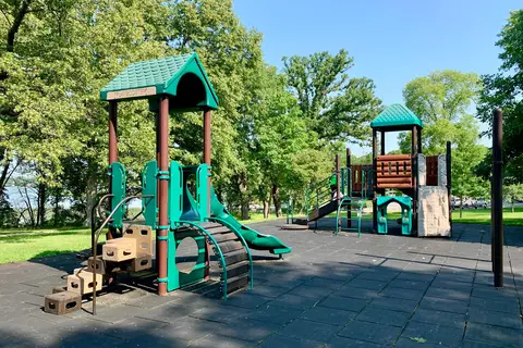 Mcintosh Woods State Park