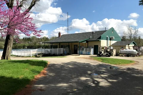 Natural Springs Resort