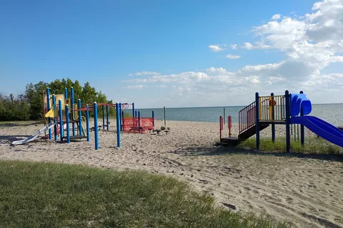 Lundar Beach Provincial Park