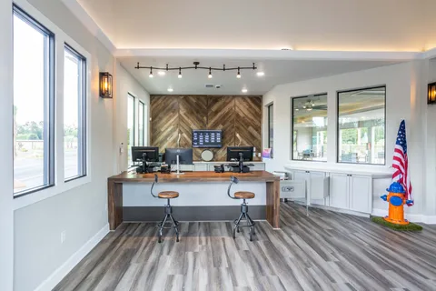 Santa Fe Palms RV Resort