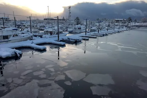 Sealing Cove RV Parking