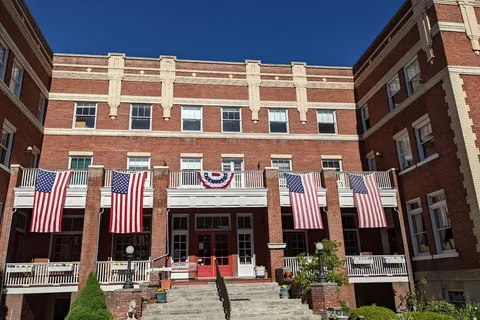 The Historic Union Hotel and RV Park
