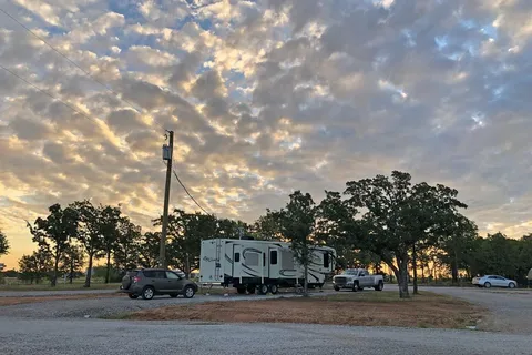 Wandering Oaks RV Park