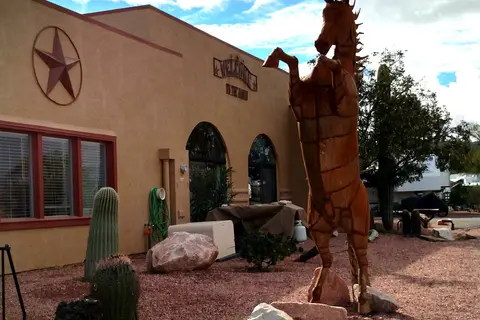 Las Colinas MH-RV Resort