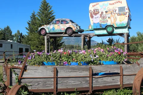 Starry Night Lodging & RV - Glacier