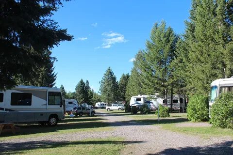 Starry Night Lodging & RV - Glacier