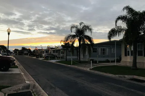 Majestic Oaks RV Resort