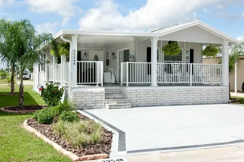 Majestic Oaks RV Resort