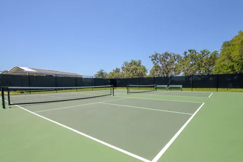 Majestic Oaks RV Resort