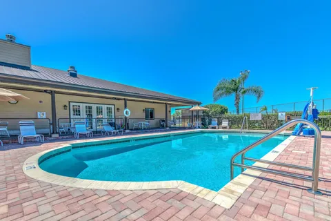 Majestic Oaks RV Resort