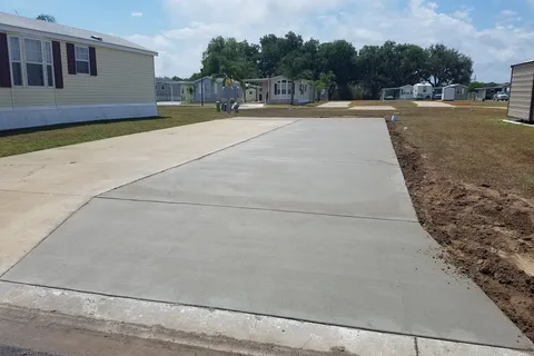 Majestic Oaks RV Resort