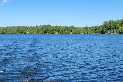Ayers Lake Family Campground And Cottages
