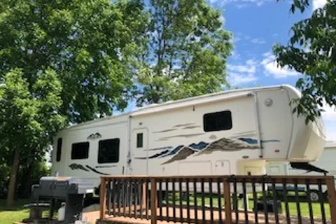 Camp 10 Campground
