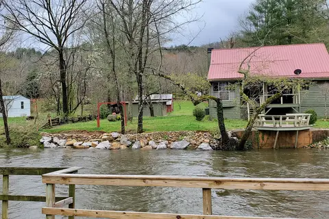 Cullasaja River RV Park