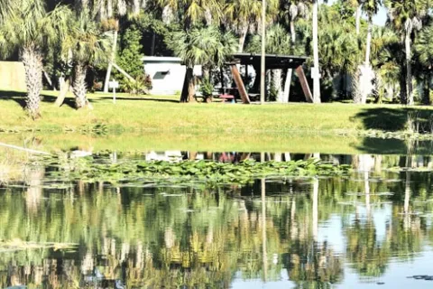 Julia Mobile Home RV Park