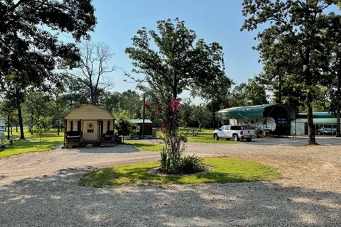 The Oaks of Alba RV Community