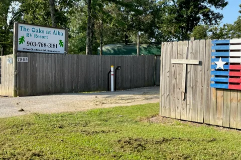 The Oaks of Alba RV Community