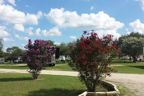 A Country Breeze RV Park