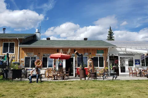 Six Mile River Resort