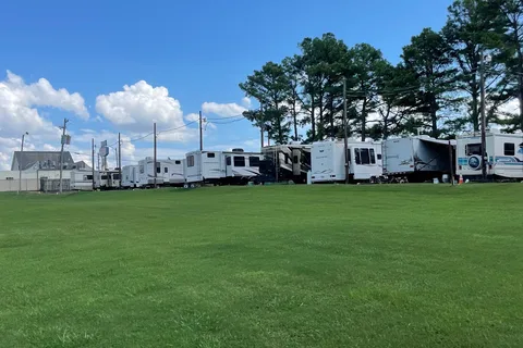 Elvis Presley Blvd RV Park