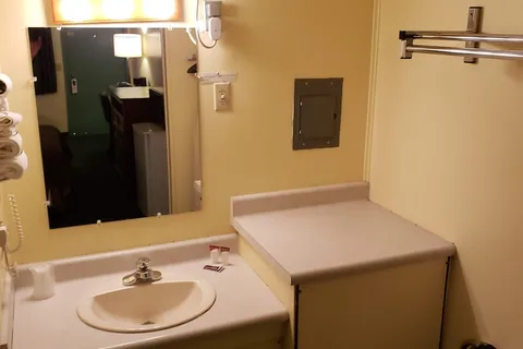 Holiday Lodge Motel and Campground