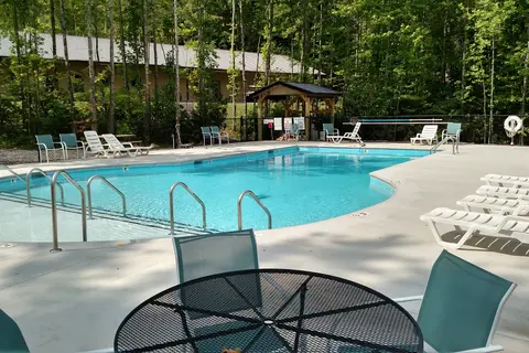 Gatlinburg East / Smoky Mountain KOA Holiday